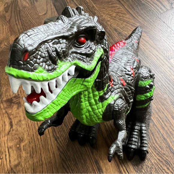 REMOTE CONTROL DINOSAUR TOY || Kids 3-7 || Electric RC Walking T-Rex - Picture 7 of 15